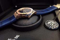 Đồng hồ Hublot Classic Fusion Blue King Gold 511.OX.7180.LR